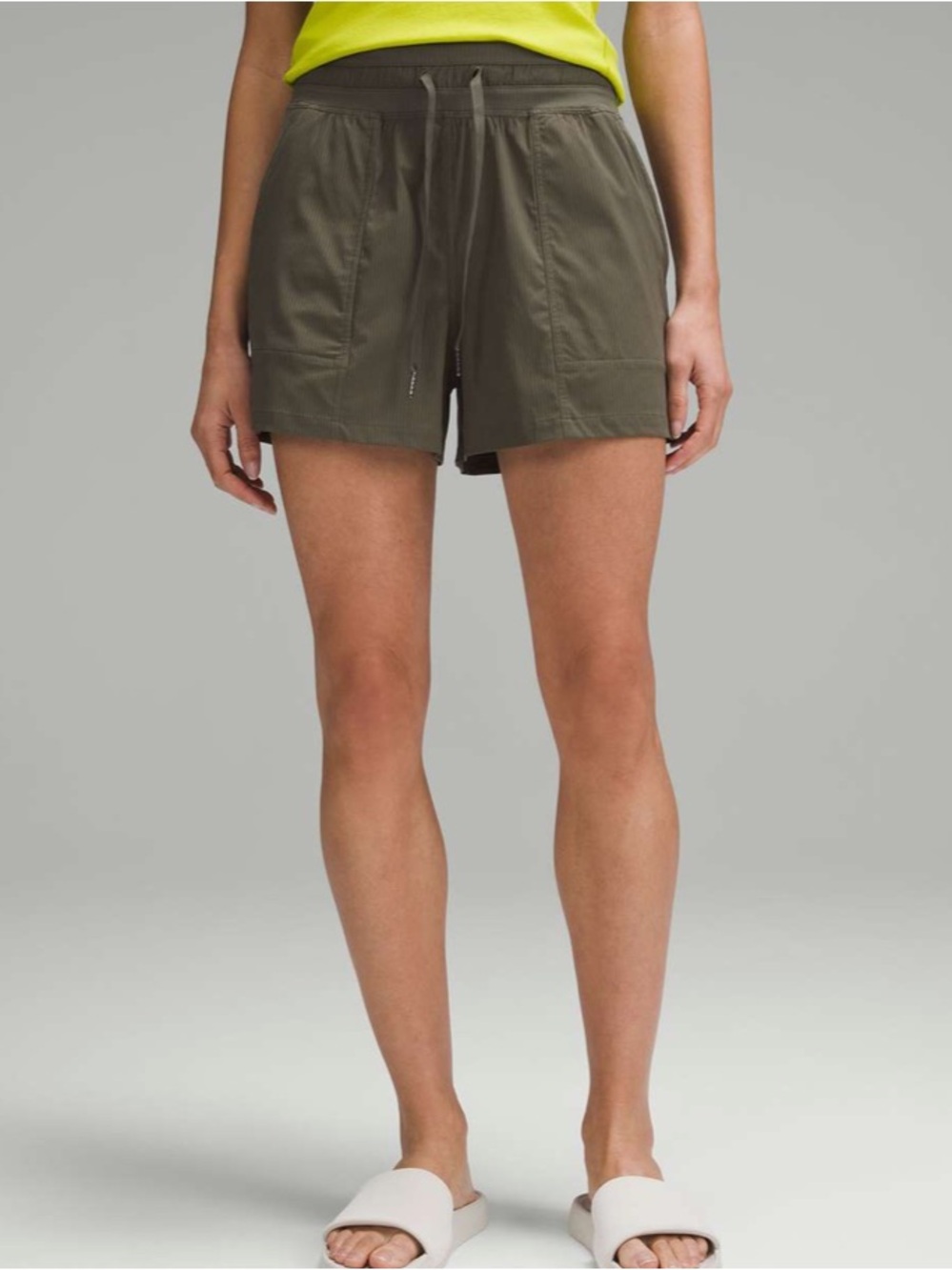 Lululemon‎ Dance Studio High-Rise Short 3.5" Army Green